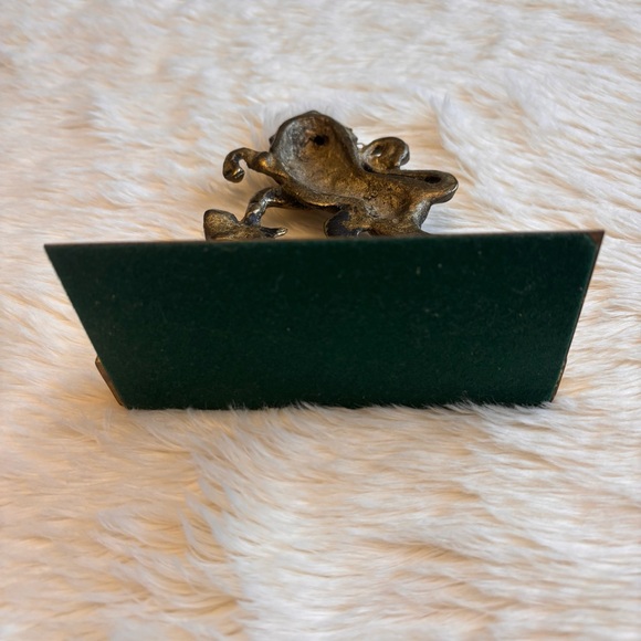 Vintage Hollywood Regency Style Solid Brass Lion and Rose Bookend - Picture 5 of 5